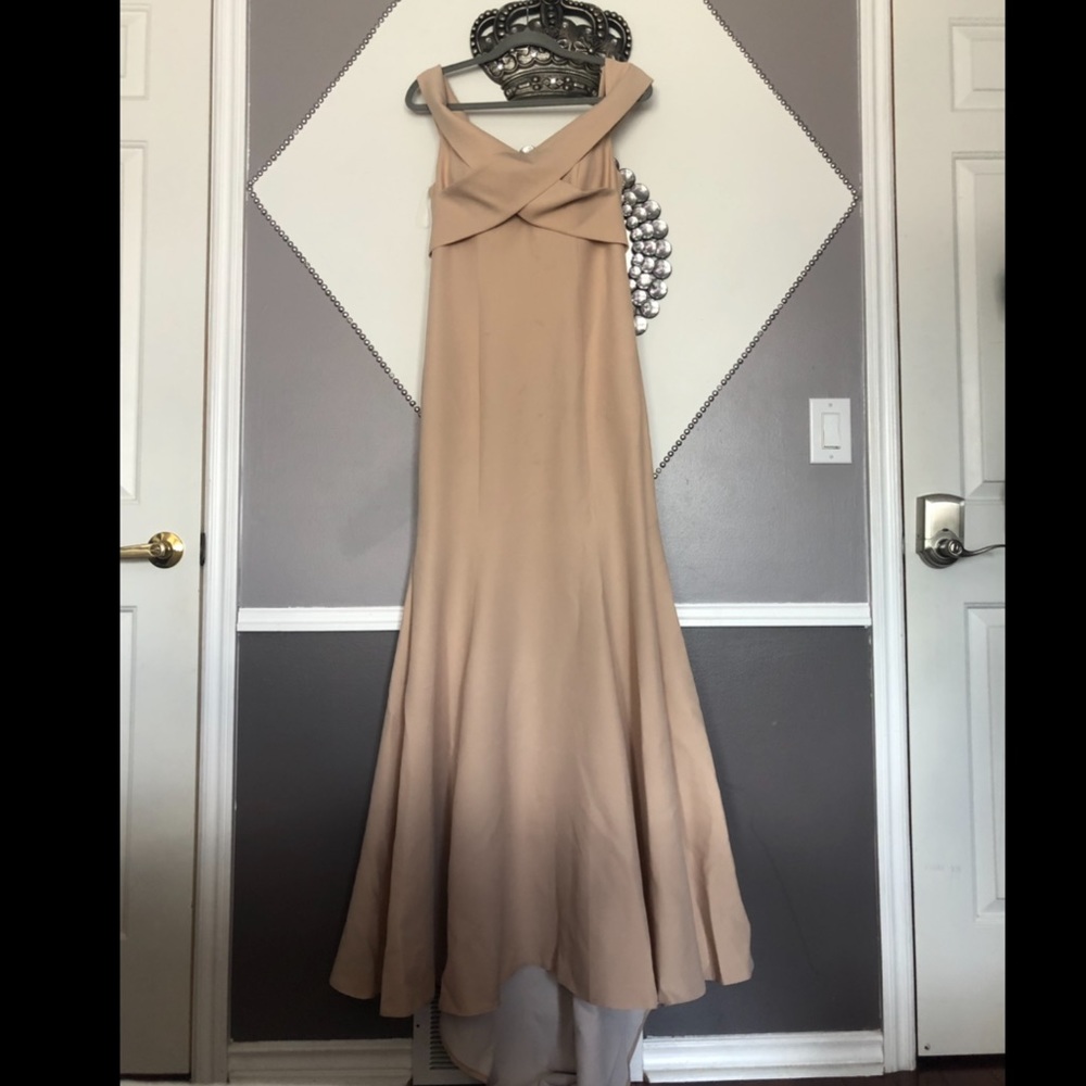 NWOT Off the shoulder Gown champagne Dress Size 10